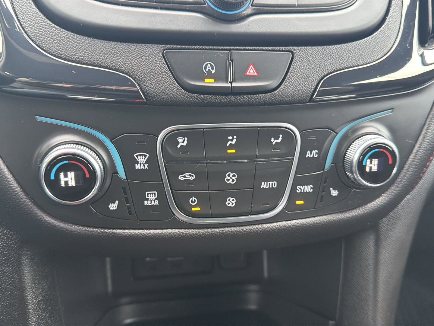 Used 2024 Chevrolet Equinox RS image 20