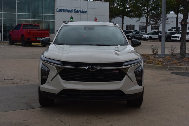 New 2026 Chevrolet Trax RS w/ Sunroof Package image 2