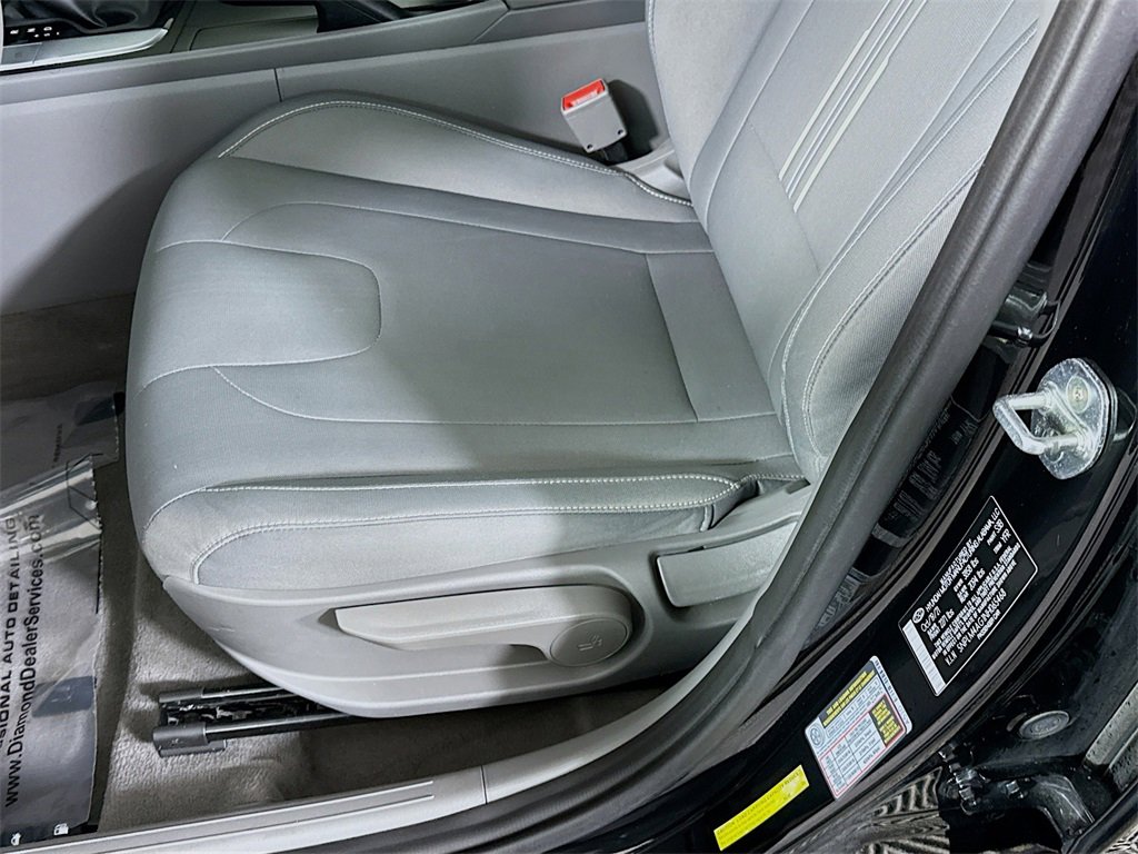 Certified 2022 Hyundai Elantra SEL image 23