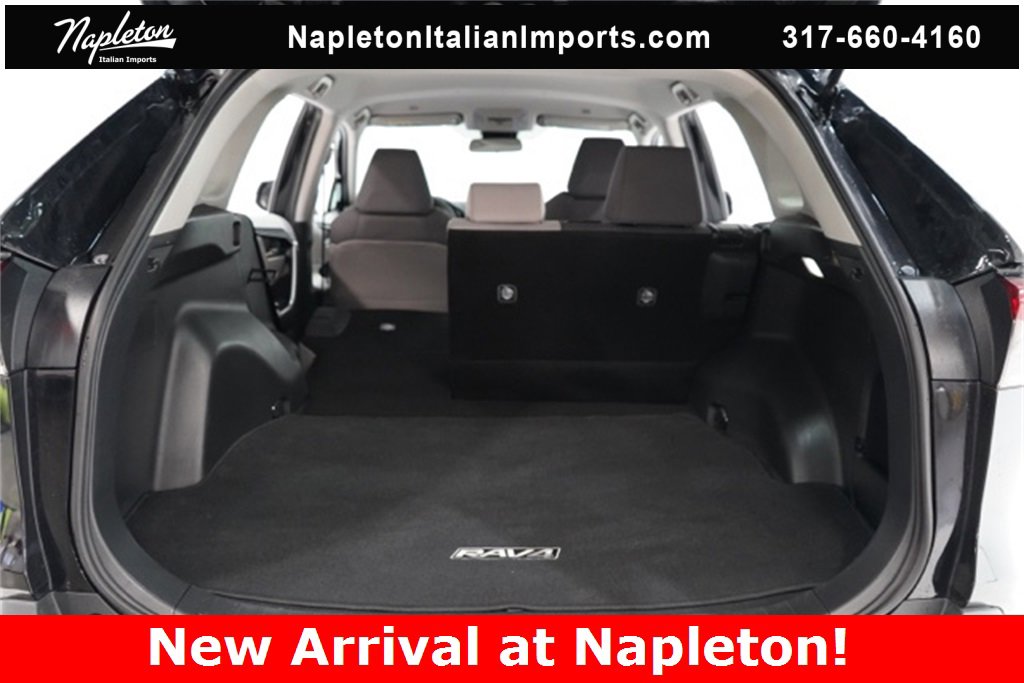 Used 2024 Toyota RAV4 XLE image 32