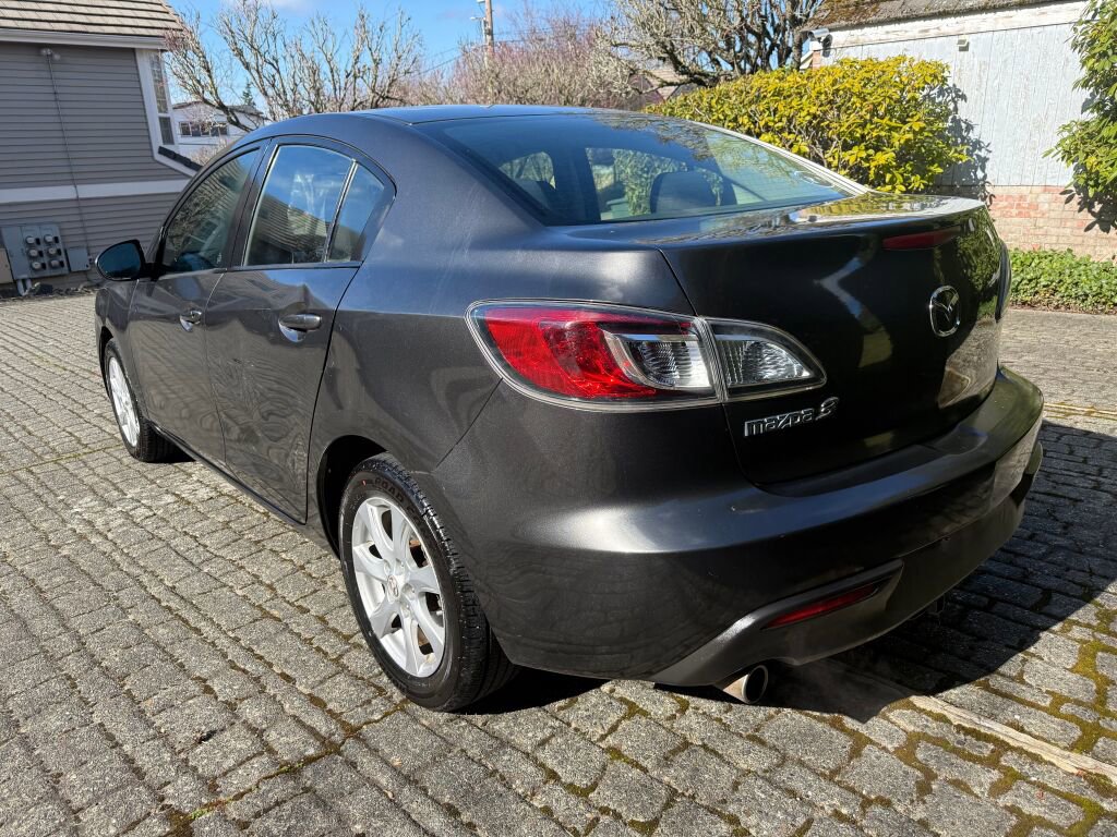Used 2011 MAZDA MAZDA3 i Touring image 5