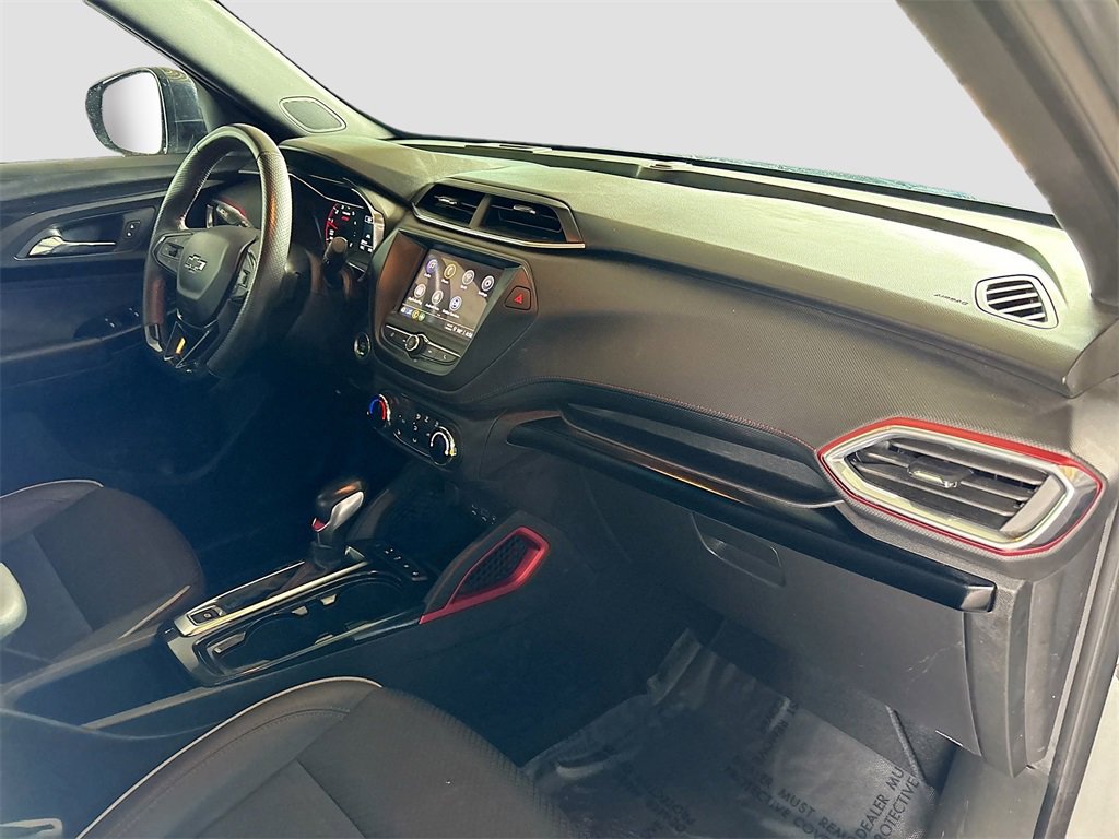 Used 2023 Chevrolet TrailBlazer RS image 28