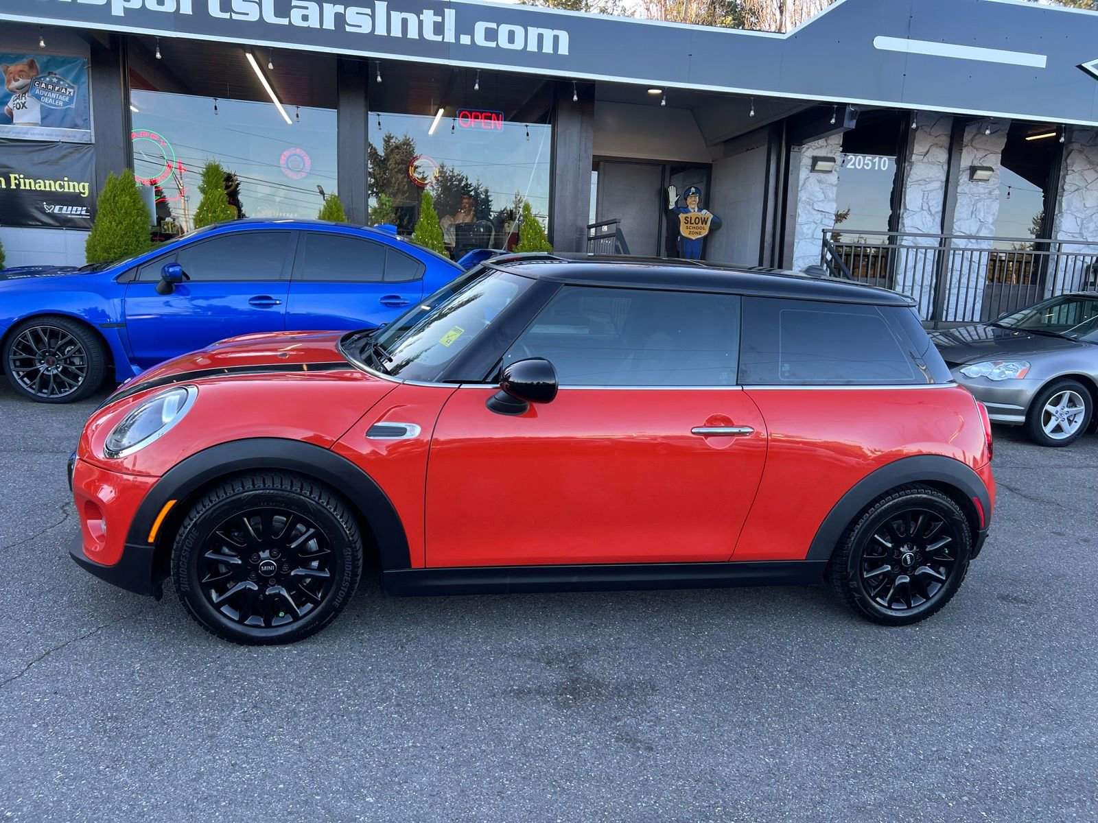 Used 2019 MINI Cooper 2-Door Hardtop FWD image 2
