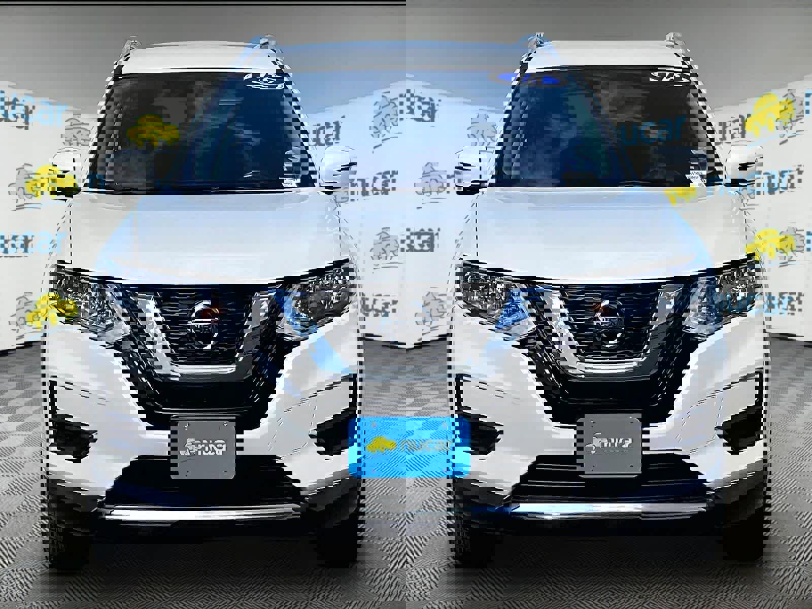 Used 2018 Nissan Rogue SV w/ Premium Package AWD/4WD image 2