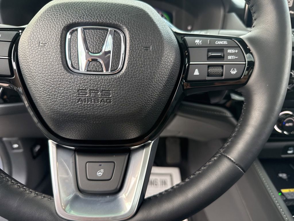 Used 2025 Honda Accord Touring image 14
