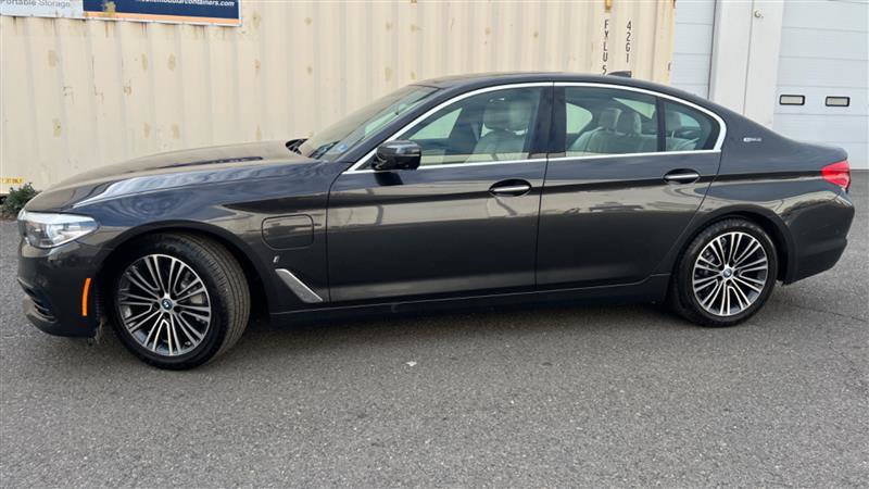 Used 2018 BMW 530e RWD image 5