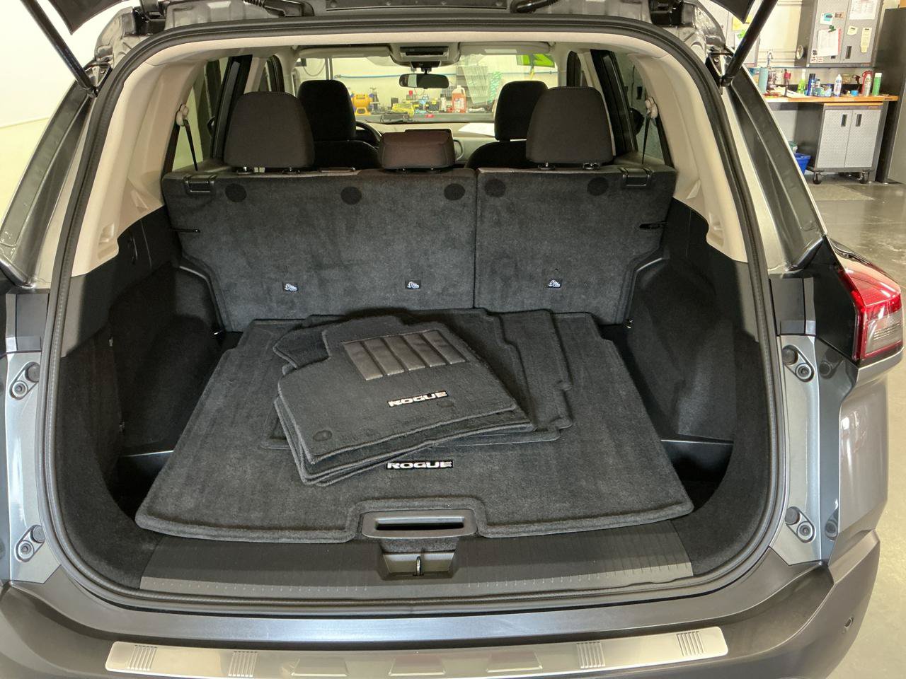 Used 2021 Nissan Rogue SV AWD/4WD image 13