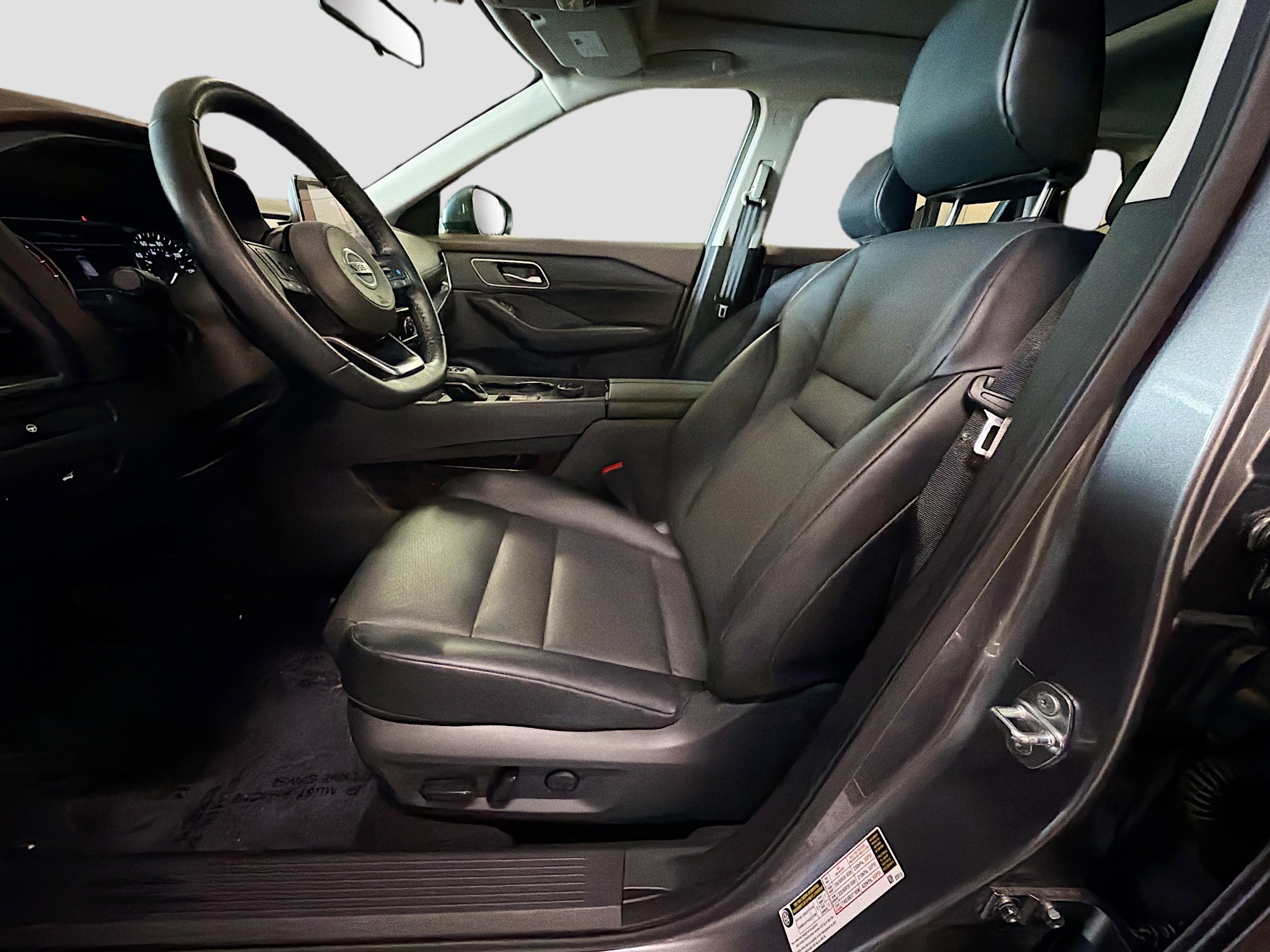 Used 2021 Nissan Rogue SV w/ Premium Package AWD/4WD image 13