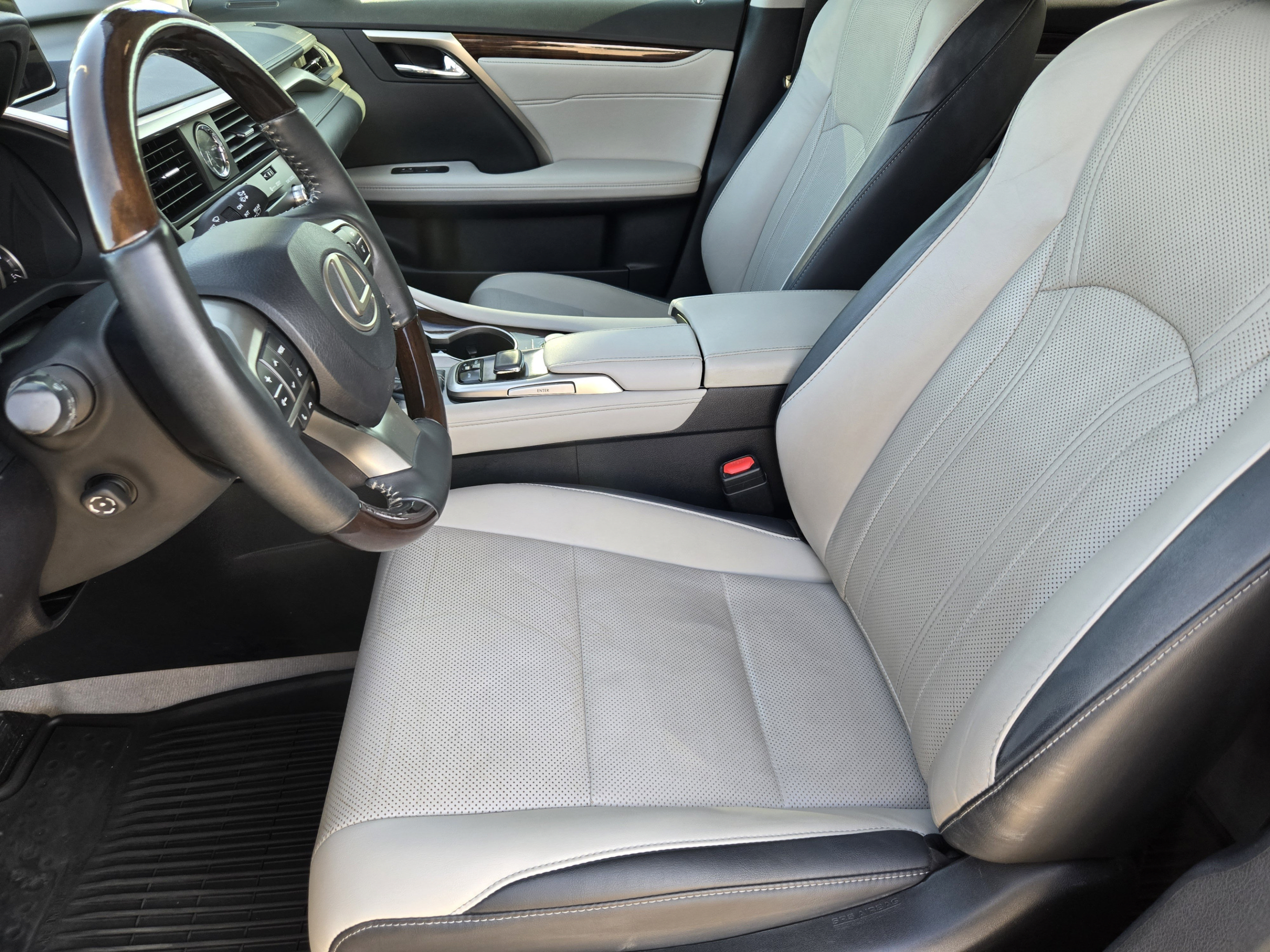 Used 2017 Lexus RX 350 AWD w/ Premium Package image 9