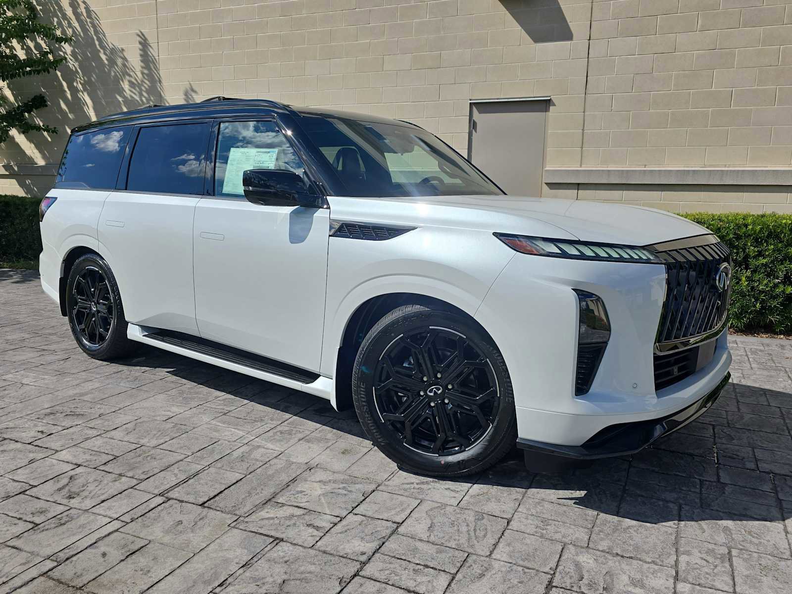 New 2026 INFINITI QX80 4WD w/ Sport Exterior Package image 29