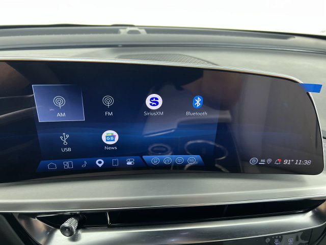 Used 2026 Cadillac Lyriq Sport AWD/4WD image 13