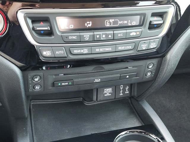 Used 2017 Honda Pilot Elite image 19