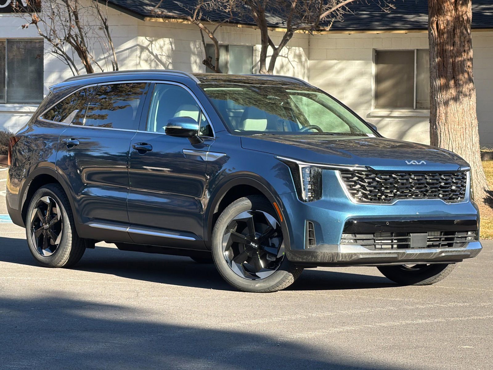 New 2026 Kia Sorento EX w/ EX Premium Package AWD/4WD image 2