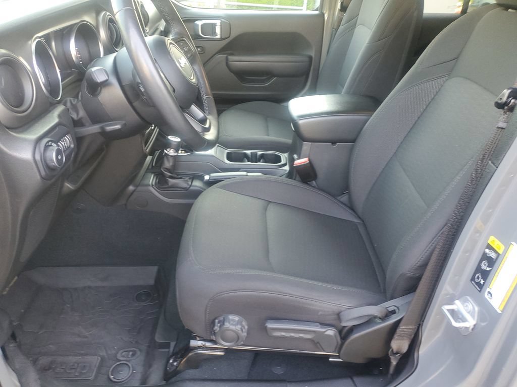 Used 2022 Jeep Wrangler Unlimited Sport AWD/4WD image 15