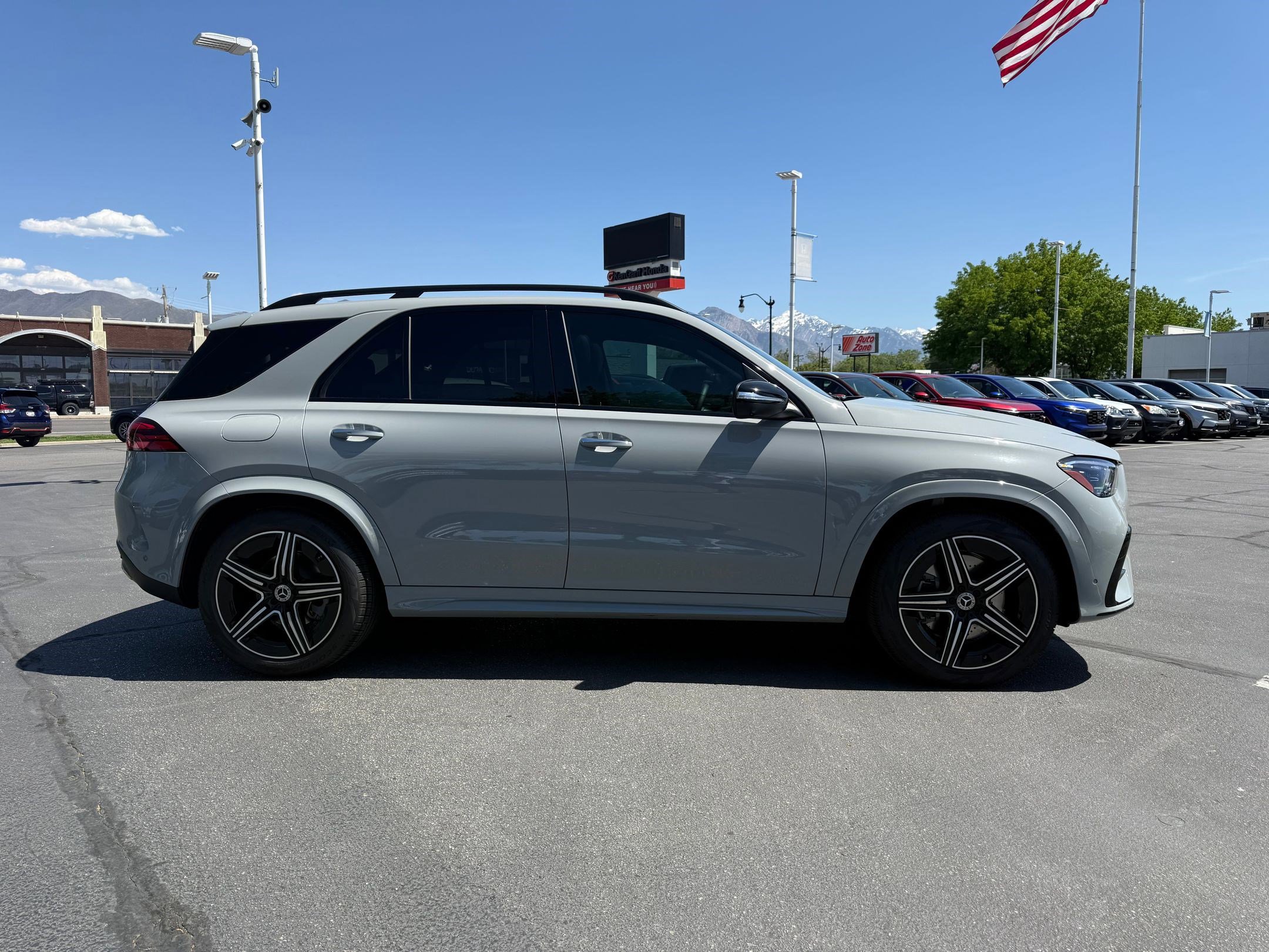 Used 2025 Mercedes-Benz GLE 580 4MATIC image 2