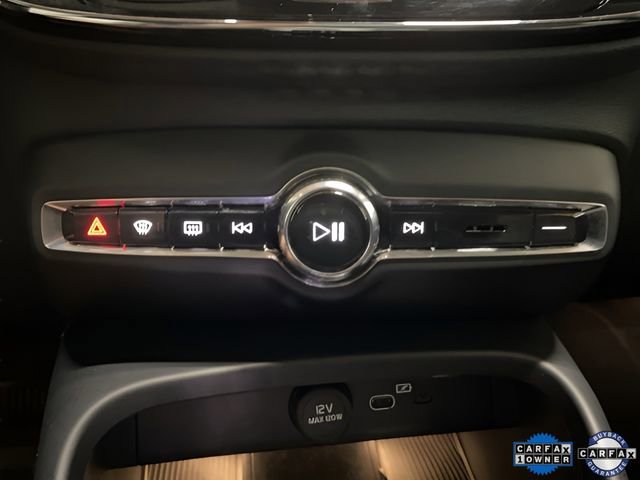 Used 2025 Volvo XC40 B5 Plus image 48