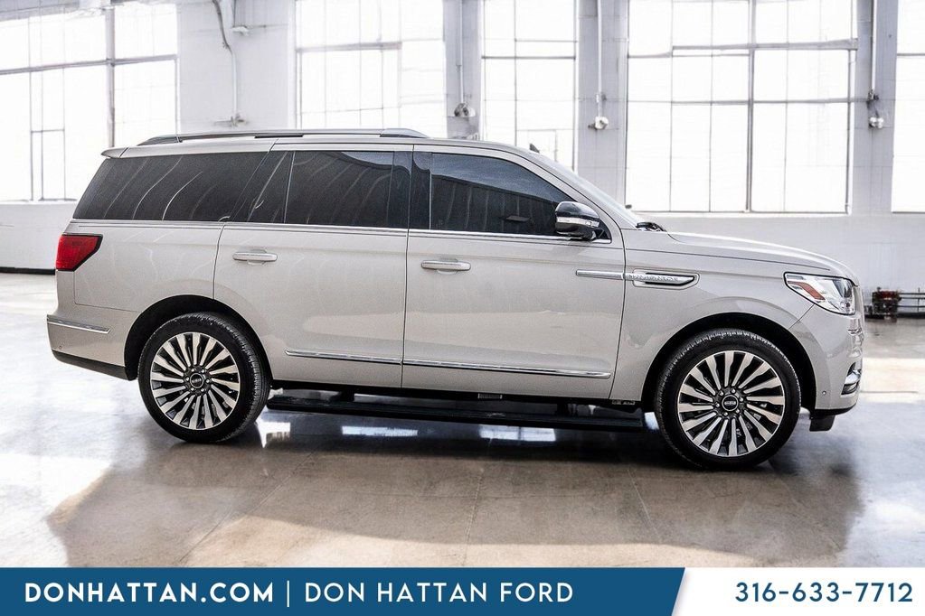 Used 2020 Lincoln Navigator Reserve w/ Luxury Package image 36