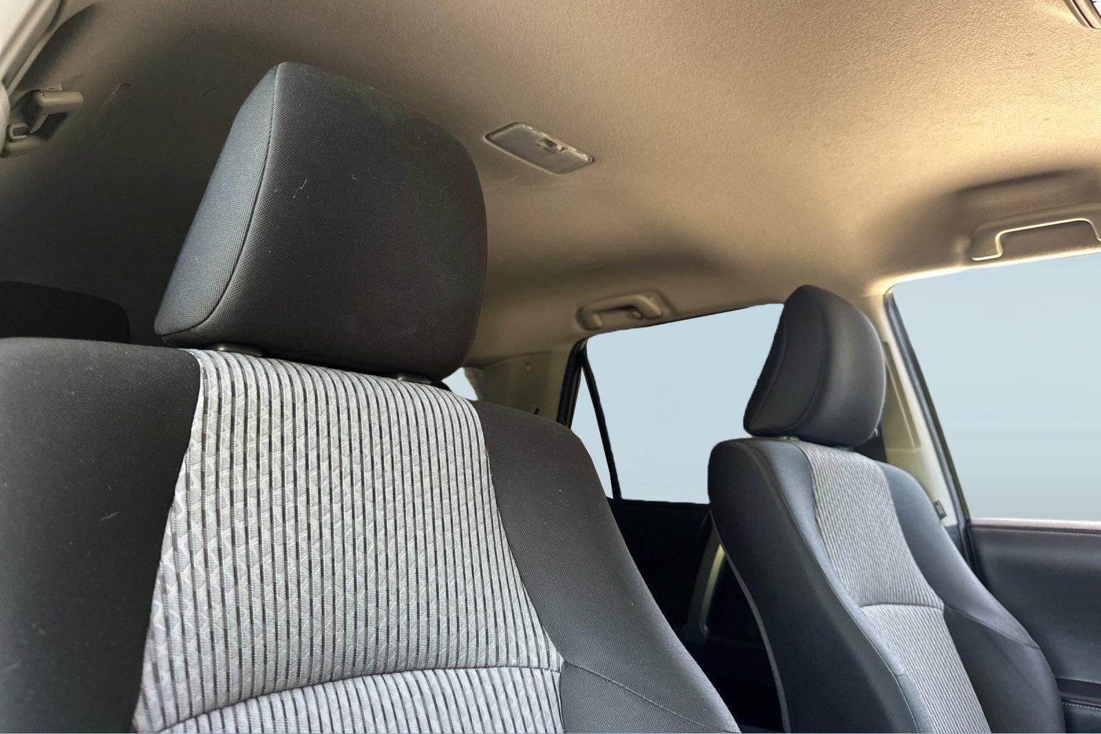 Used 2021 Toyota 4Runner SR5 RWD image 28
