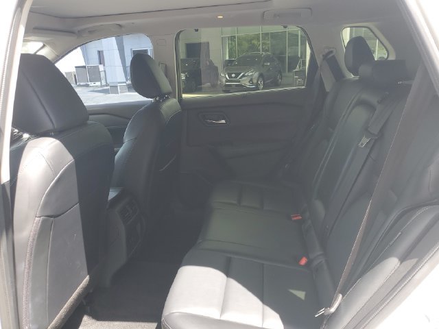 Used 2023 Nissan Rogue SV w/ SV Premium B Package FWD image 9