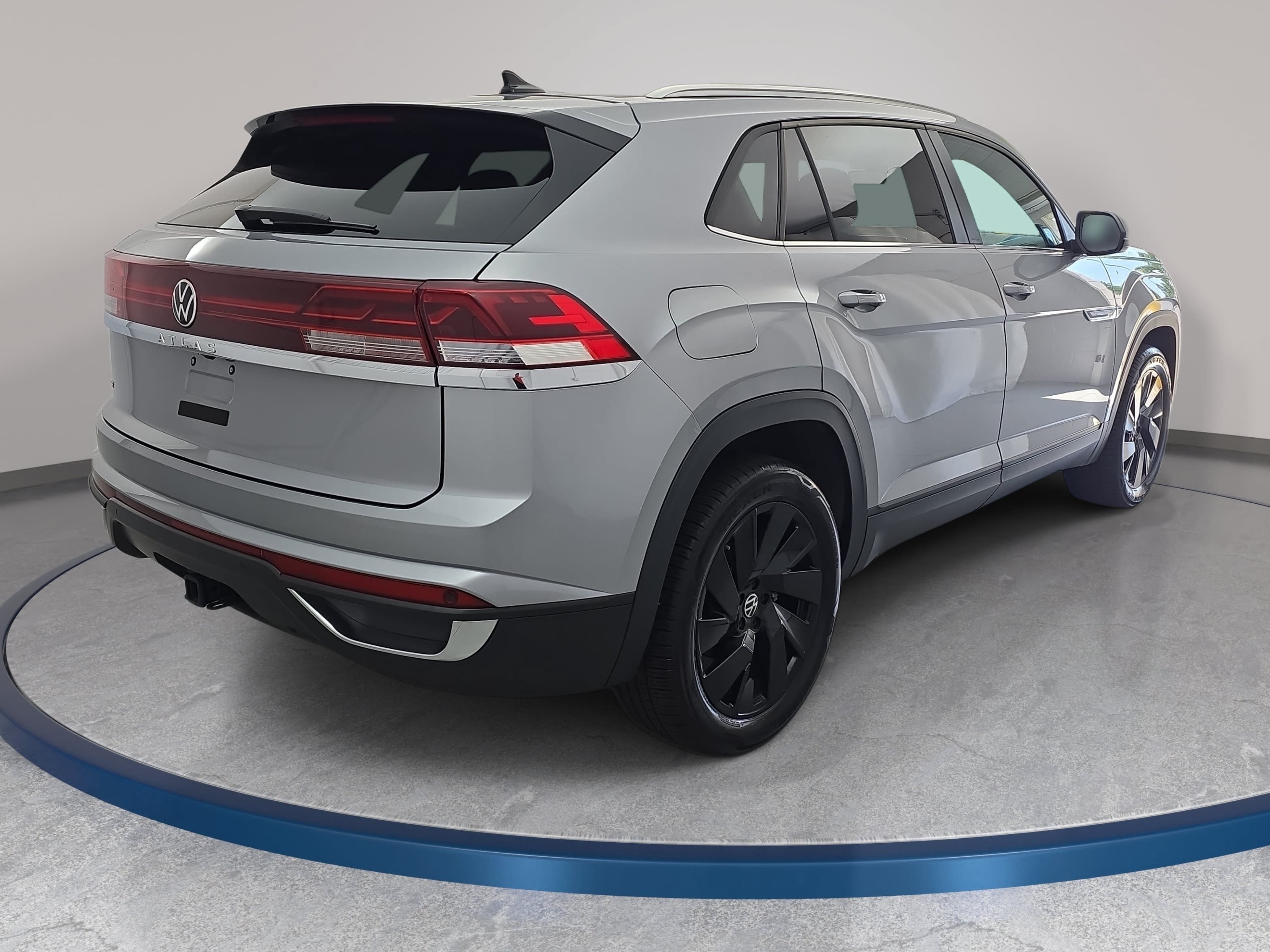 Certified 2025 Volkswagen Atlas Cross Sport SE w/ Panoramic Sunroof Package FWD image 5