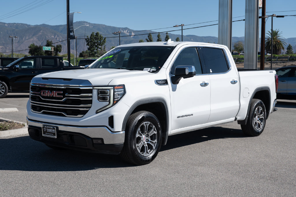 Used 2024 GMC Sierra 1500 SLT AWD/4WD image 8