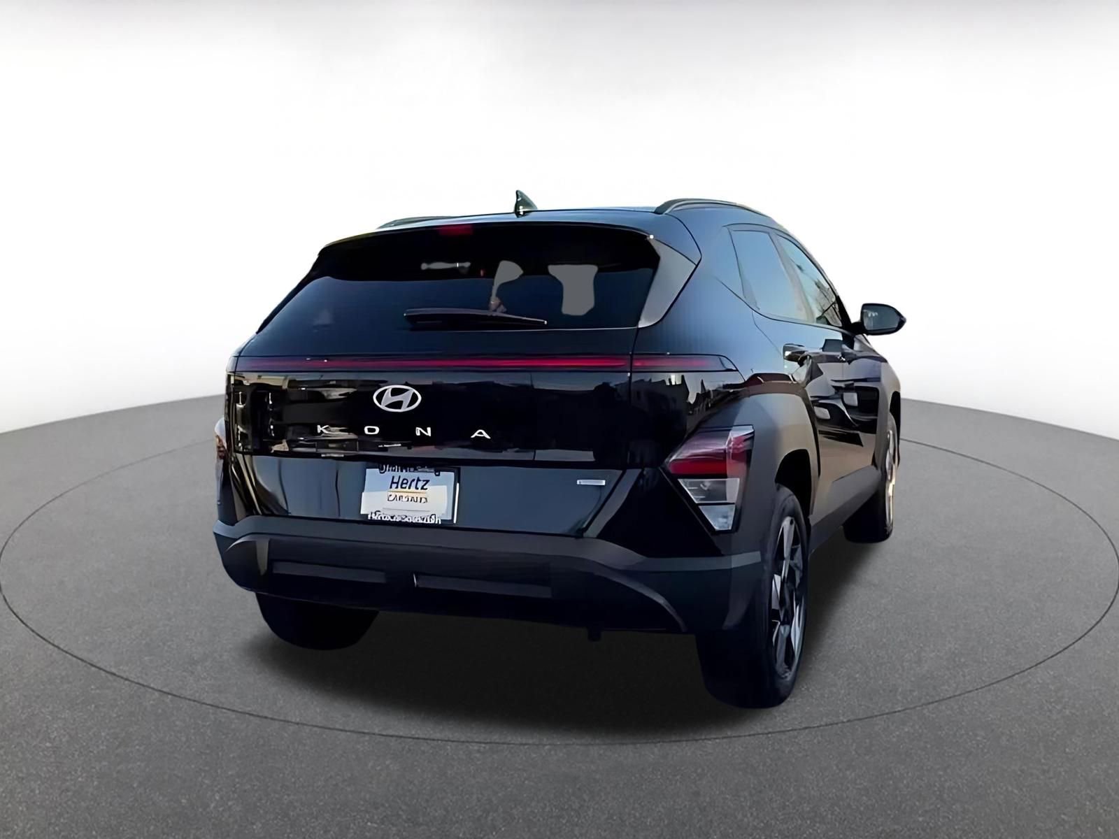 Used 2025 Hyundai Kona SEL image 14