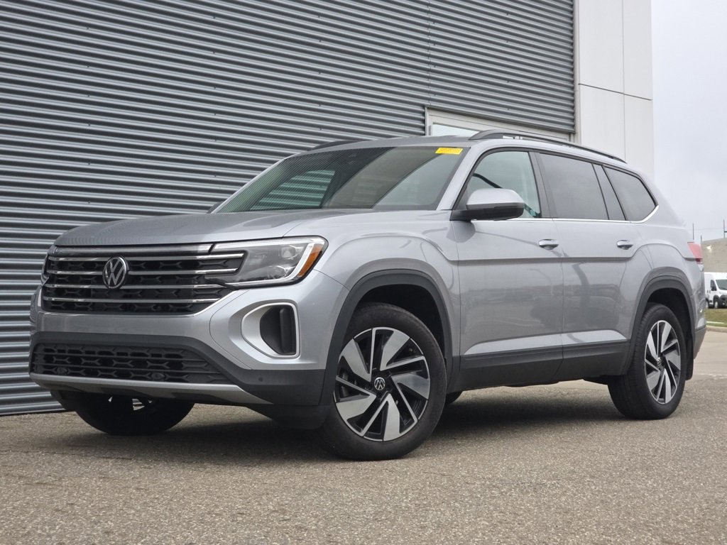 New 2024 Volkswagen Atlas SE image 2