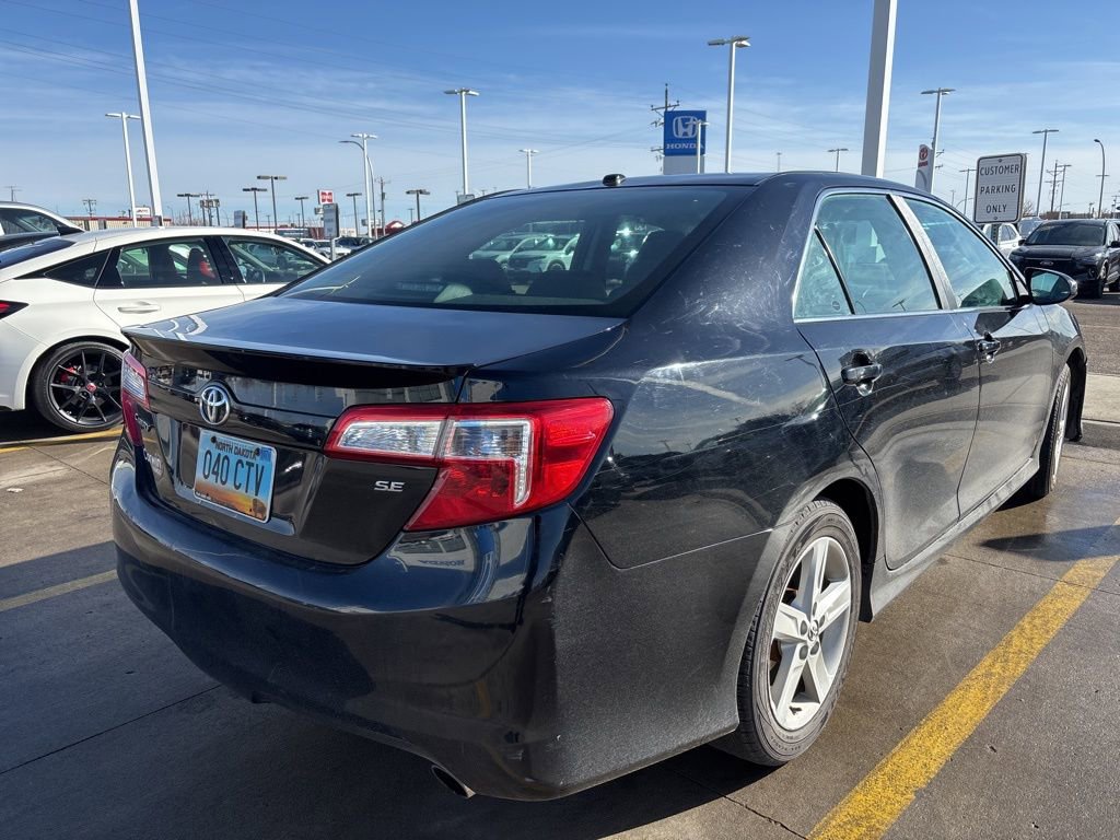 Used 2013 Toyota Camry SE w/ Convenience Pkg image 8