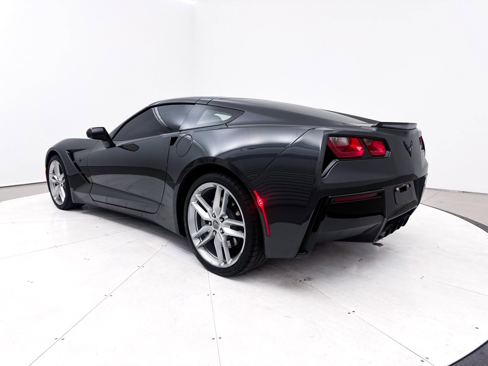 Used 2018 Chevrolet Corvette Stingray image 16
