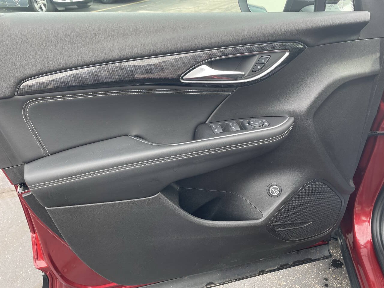 Used 2023 Buick Envision Preferred FWD image 12