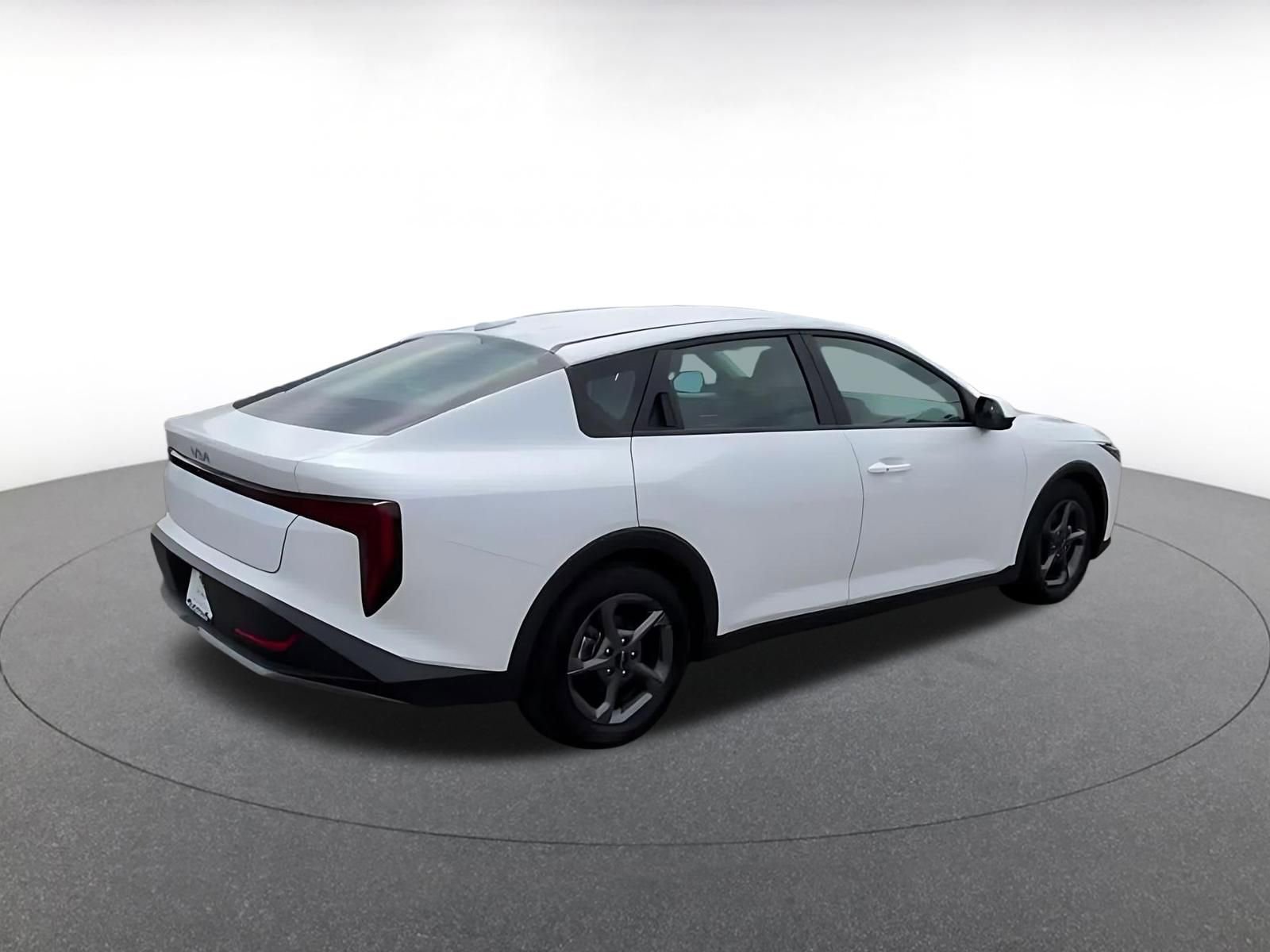 Used 2025 Kia K4 FWD image 14