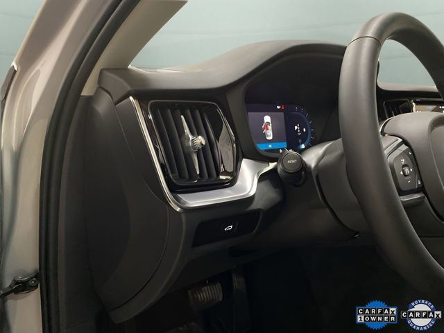 Used 2025 Volvo S60 B5 Core image 33