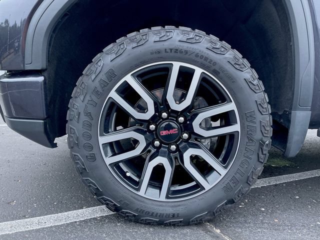 Used 2024 GMC Sierra 1500 AT4 w/ Technology Package AWD/4WD image 35