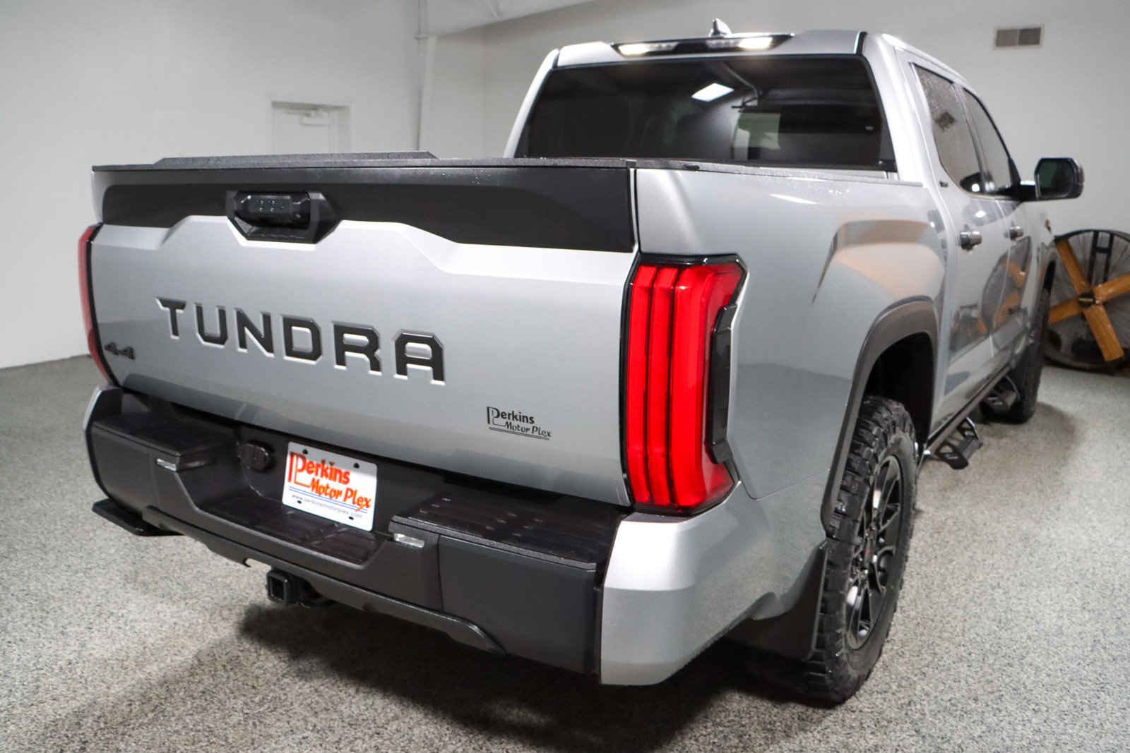 Used 2024 Toyota Tundra SR5 AWD/4WD image 8