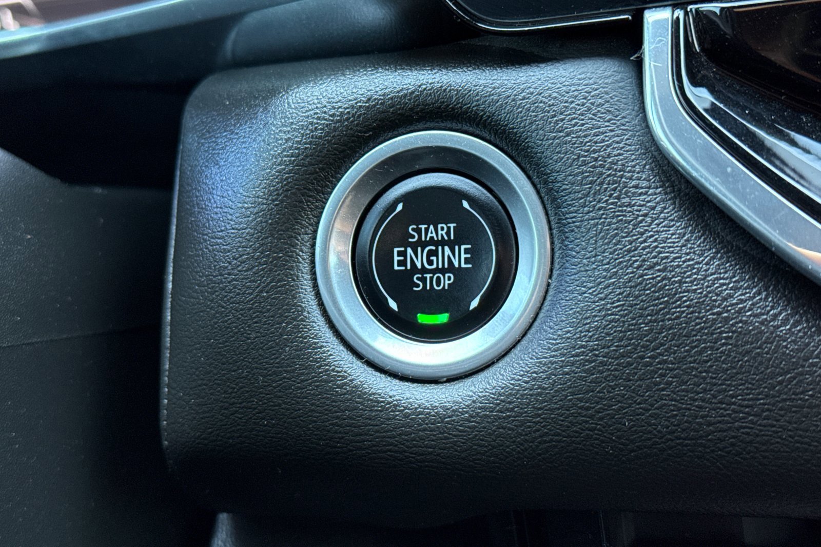 Used 2024 GMC Canyon Elevation w/ Convenience Package image 28