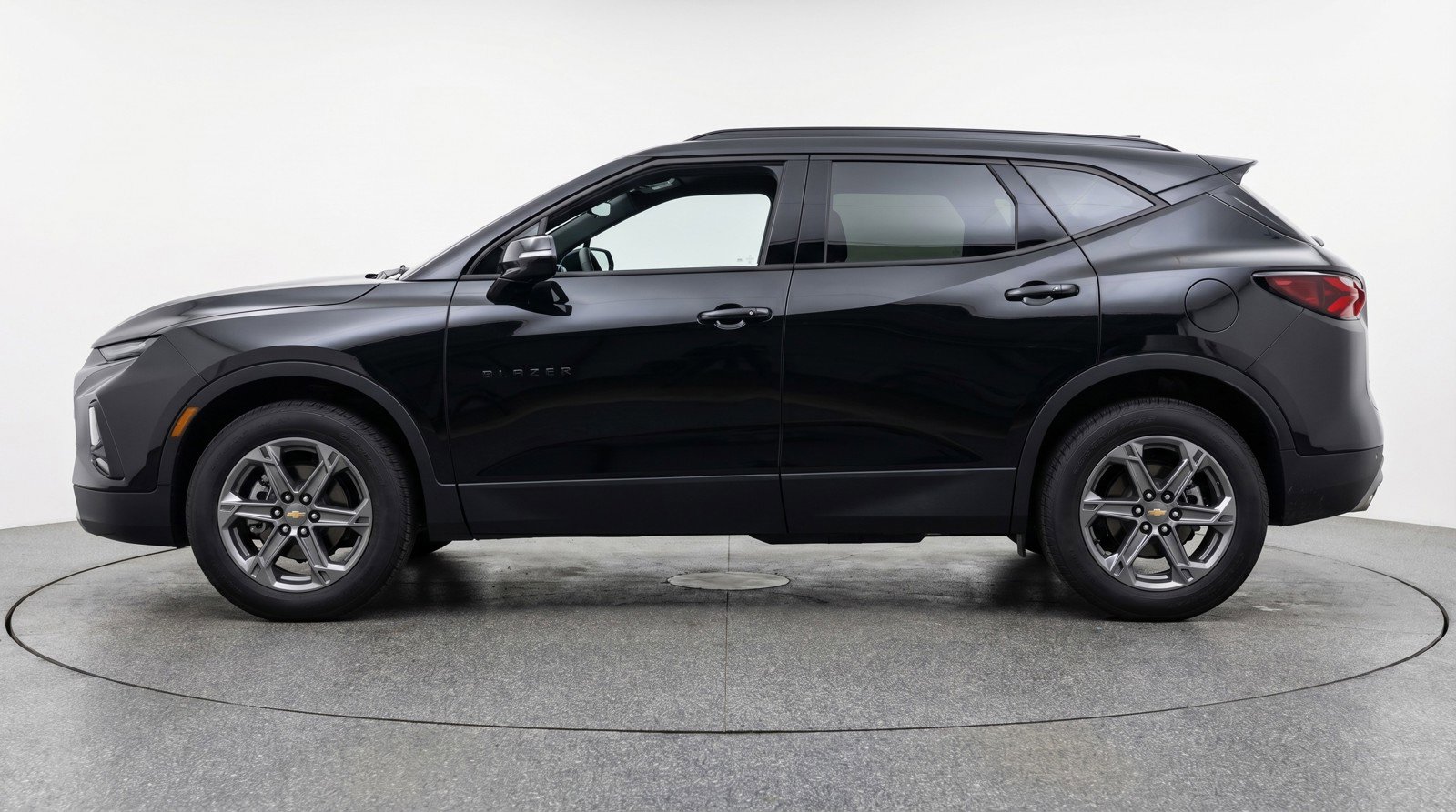 Used 2025 Chevrolet Blazer LT image 5