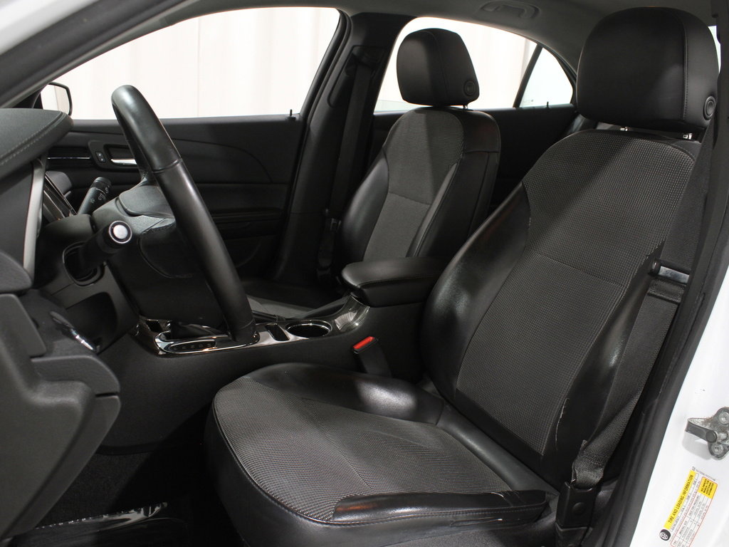Used 2015 Chevrolet Malibu LT image 5