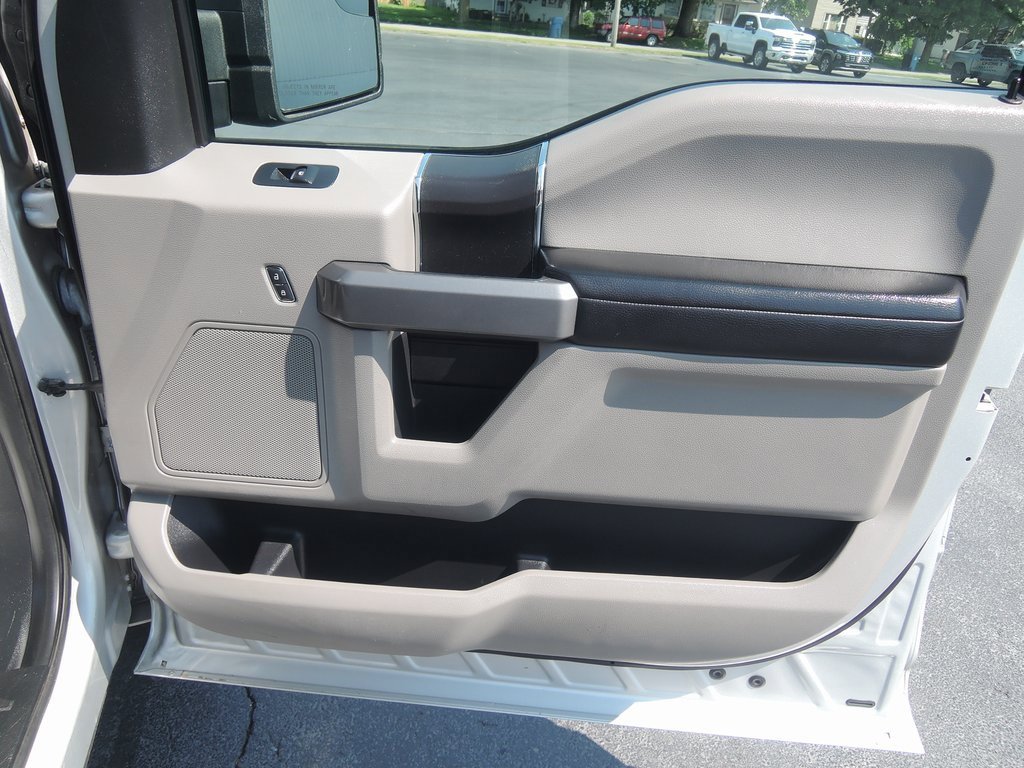 Used 2018 Ford F150 XLT image 33