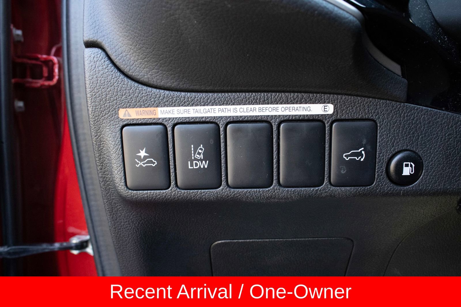 Used 2022 Mitsubishi Outlander 4WD Plug-In Hybrid image 22