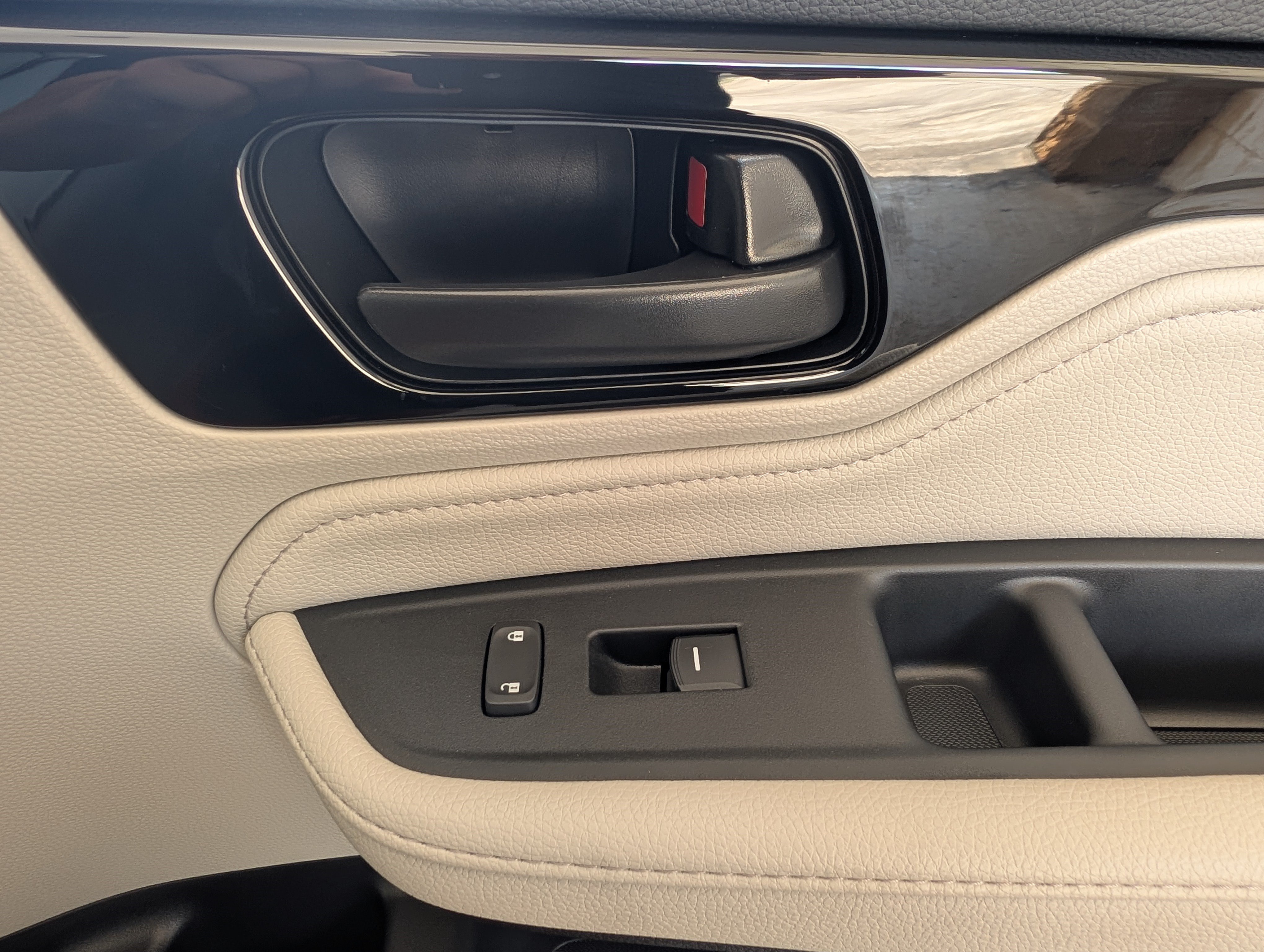 Used 2026 Honda Odyssey Touring image 23