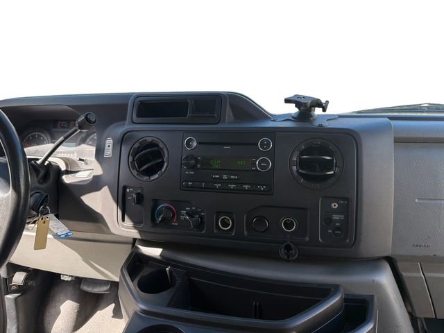 Used 2009 Ford E-350 and Econoline 350 Super Duty image 17