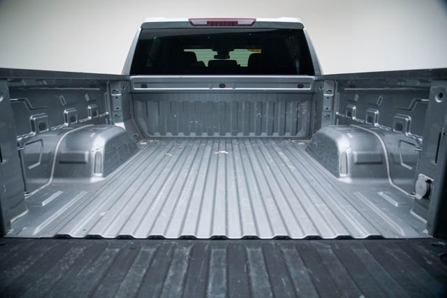 Used 2024 Chevrolet Silverado 1500 LT AWD/4WD image 12