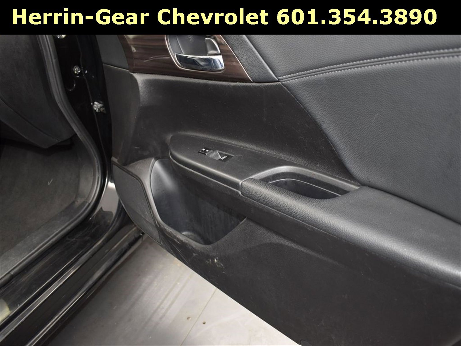 Used 2017 Honda Accord EX-L image 23