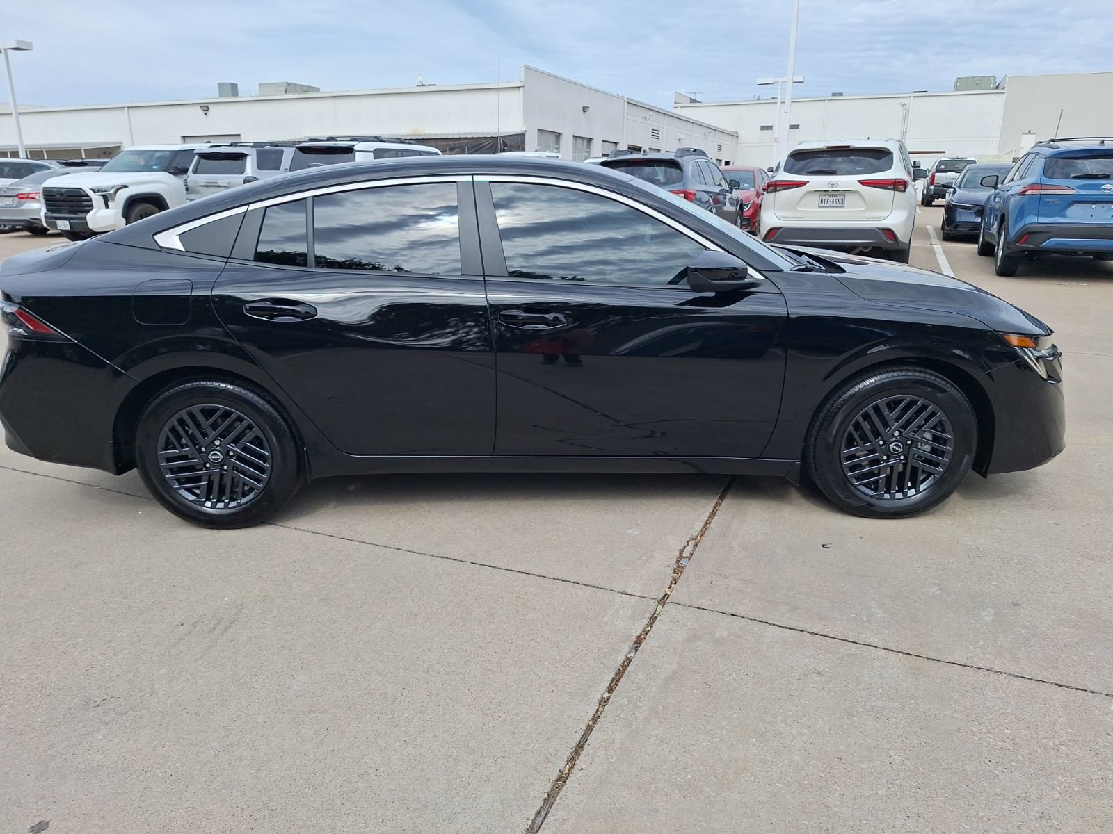 Used 2026 Nissan Sentra SV w/ Floor Mat Package FWD image 7