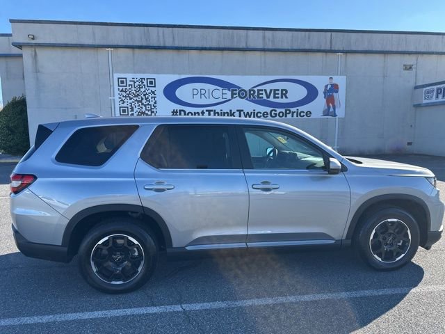 Certified 2025 Honda Pilot EX-L image 9