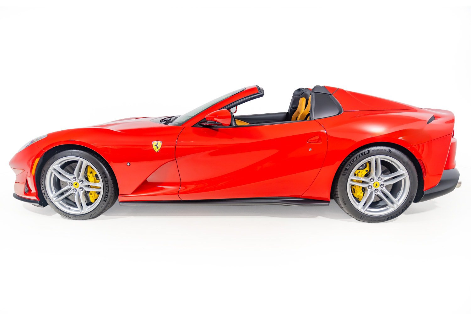 Certified 2023 Ferrari 812 GTS RWD image 15