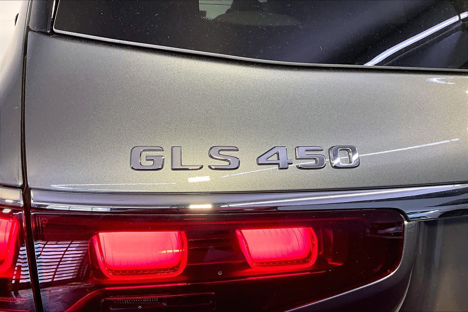 New 2026 Mercedes-Benz GLS 450 4MATIC image 6
