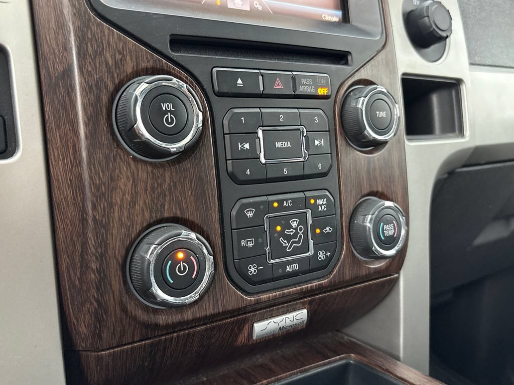 Used 2014 Ford F150 Lariat w/ Lariat Chrome Package AWD/4WD image 20