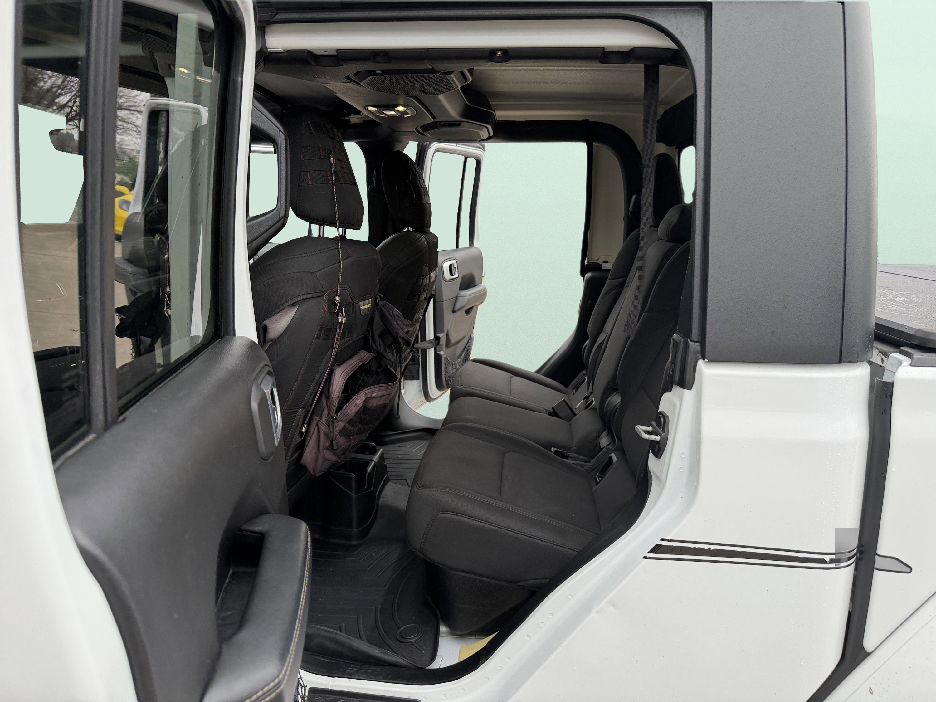 Used 2020 Jeep Gladiator Overland image 25