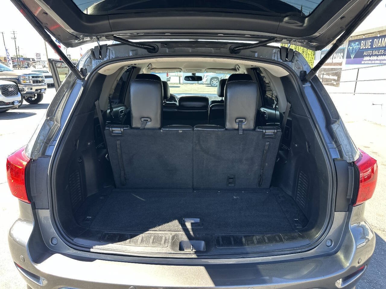 Used 2018 Nissan Pathfinder SL FWD image 21